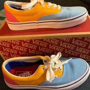 Vans tennis shoes women’s size 7